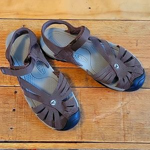 Keen Rose Sandals EUC